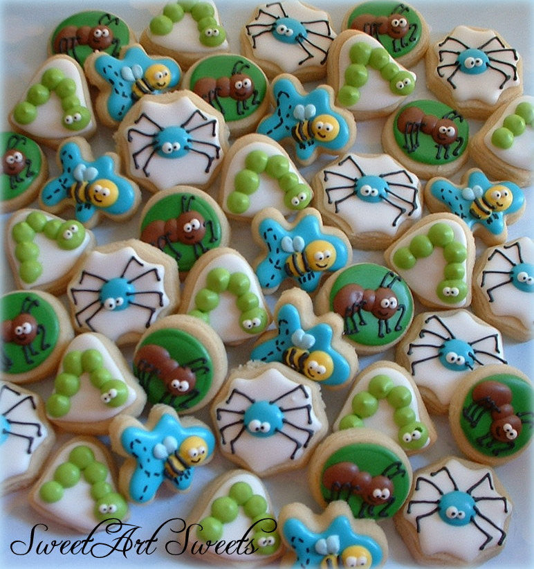 Mini Bug Birthday Party Sugar Cookies TheIcedSugarCookie.com Sweet Art Sweets