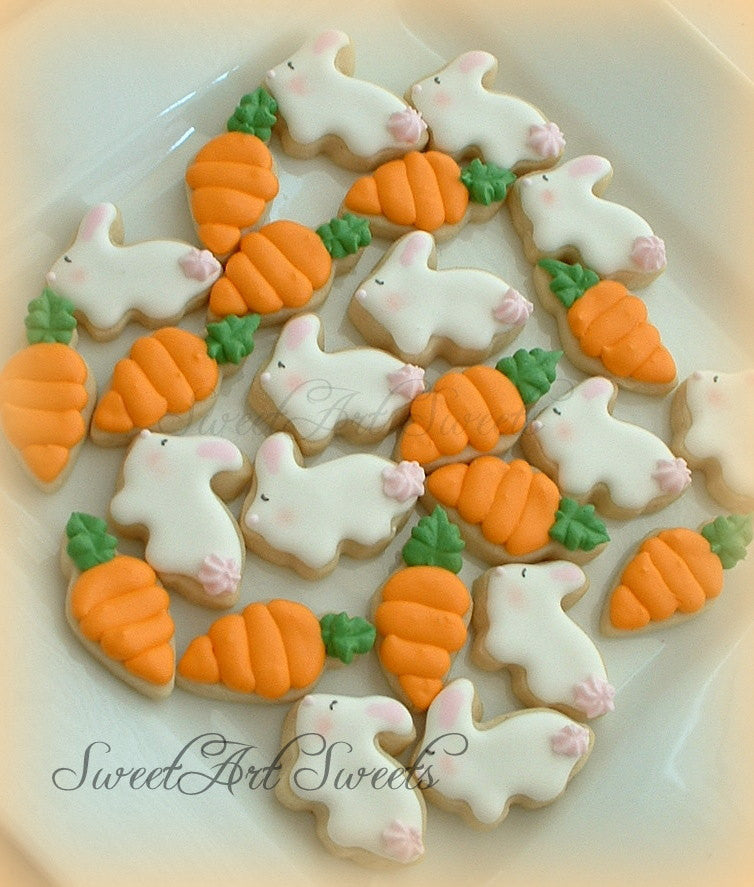 Easter Bunnies And Carrots Mini Sugar Cookies TheIcedSugarCookie.com Sweet Art Sweets