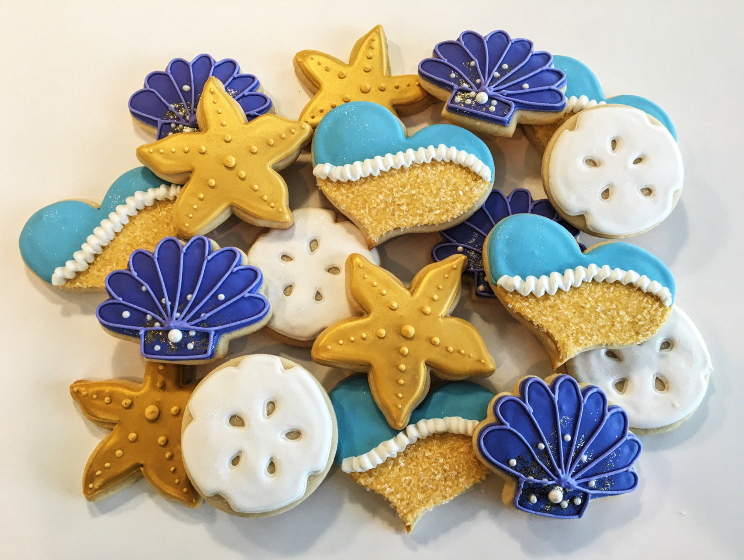 Ocean And Seashells Birthday Party Cookies TheIcedSugarCookie.com Super Chic Design