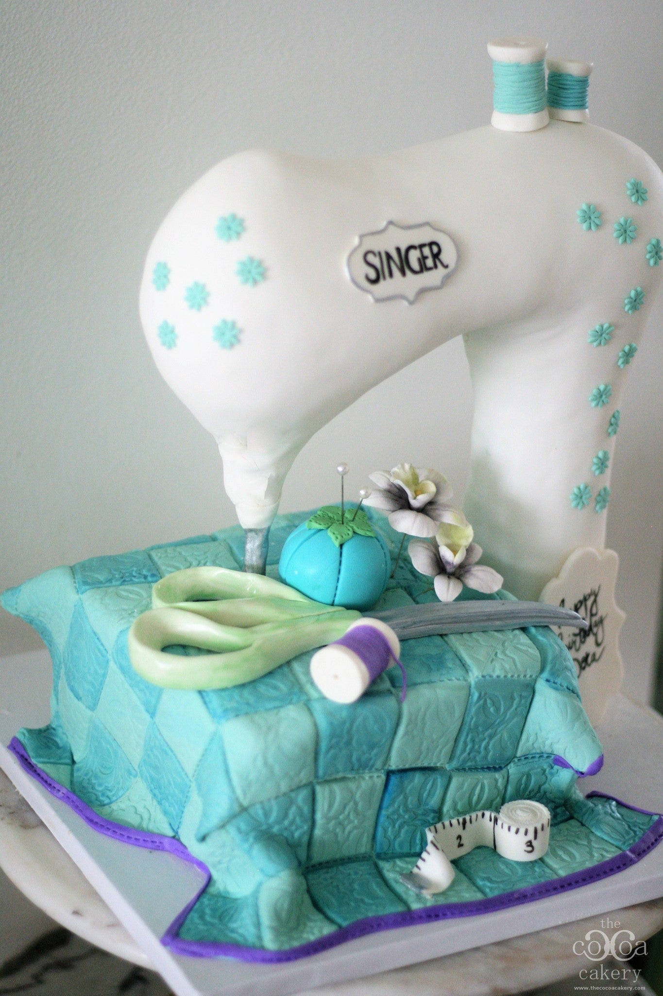 Sewing Machine Cake TheIcedSugarCookie.com The Cocoa Bakery