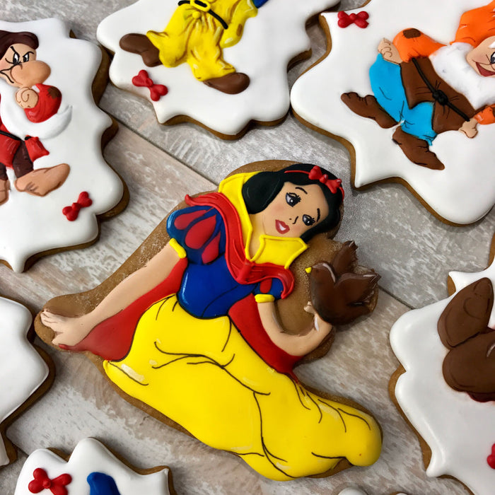 Enchanting Snow White And The Seven Dwarfs Birthday Party Sugar Cookies TheIcedSugarCookie.com Tale Cookies
